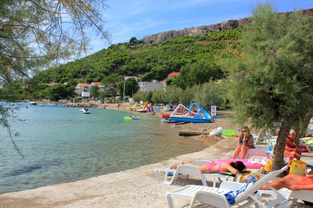 Apartments By The Sea Duce, Omis - 2731 Dugi Rat Bagian luar foto