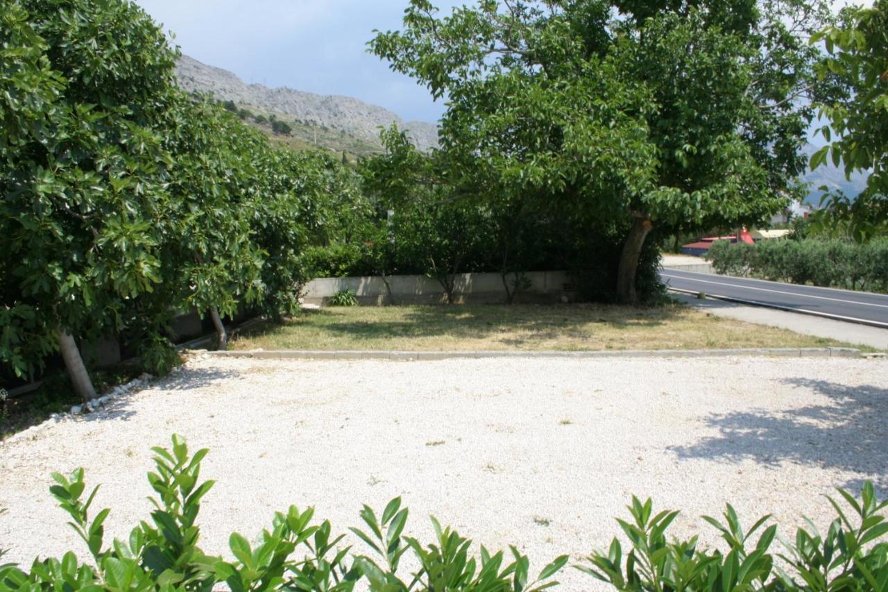 Apartments By The Sea Duce, Omis - 2731 Dugi Rat Bagian luar foto