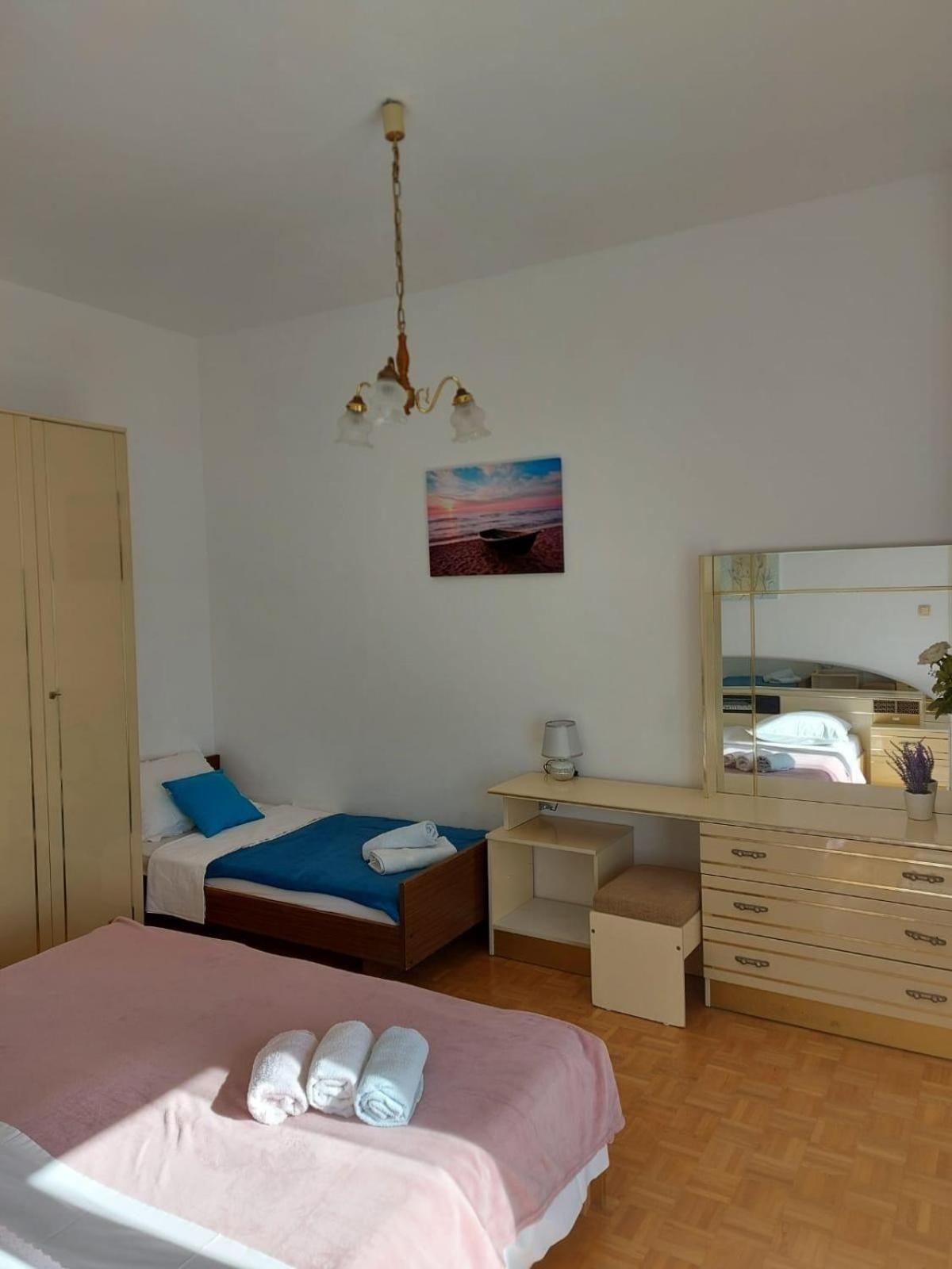 Apartments By The Sea Duce, Omis - 2731 Dugi Rat Ruang foto